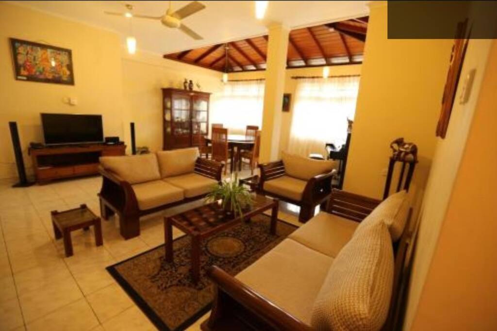 Reverie Hill Bungalow, Канди Екстериор снимка